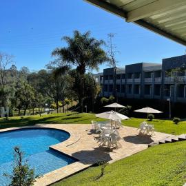 DR Hotel Rio Branco do Sul,位于Rio Branco do Sul的酒店