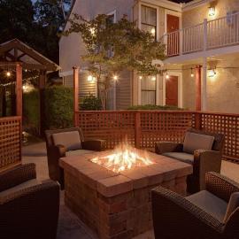 Residence Inn by Marriott San Jose Campbell，位于坎贝尔的酒店