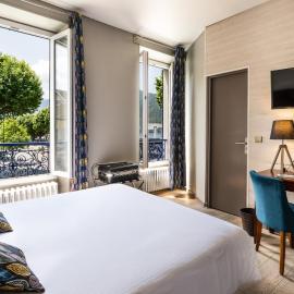 Hotel Beau Rivage,位于艾克斯莱班的酒店