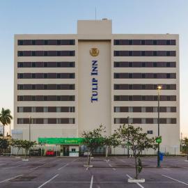 Tulip Inn Campos dos Goytacazes，位于坎普斯戈伊塔卡济斯的酒店