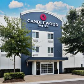Candlewood Suites Eastchase Park by IHG，位于Mitylene的酒店
