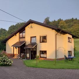 2 Bett Ferienwohnung Kirschblüte
