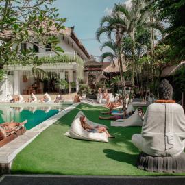 Puri Garden Hotel & Hostel，位于乌布的酒店