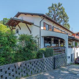 Lake View CORI Apartments，位于梅纳焦的酒店