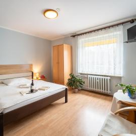 Tawerna "Cicha Przystań"，位于绿山城的酒店