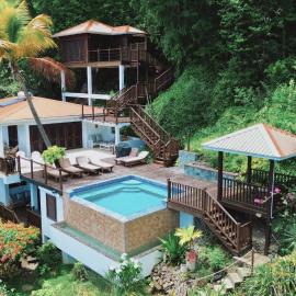 Moringa Villa Master Suite，位于苏弗里耶尔的酒店