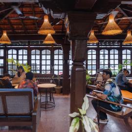 Madpackers Goa Anjuna - Bar，位于安君纳的酒店