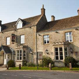 Royal George Hotel by Greene King Inns，位于伯德利普的酒店