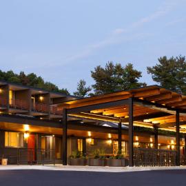 Rhode's Motor Lodge，位于布恩的酒店