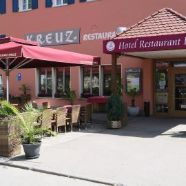 Hotel Restaurant Kreuz Spaichingen，位于Spaichingen的酒店
