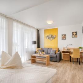 Hotel Wiehen-Therme，位于Hüllhorst的酒店