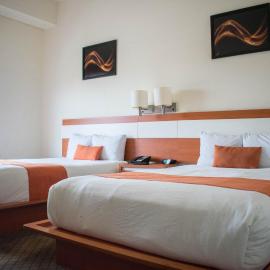 Los Herederos Hotel Piedras Negras,位于彼德拉斯内格拉斯的酒店
