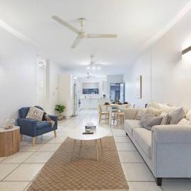 Opp Parap Mkts Ideal for tradies and nurses，位于Parap的酒店