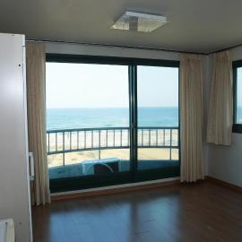 Mangsang Beach Pension，位于江陵市的酒店