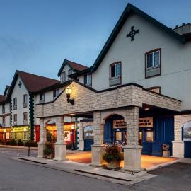Irish Cottage Inn & Suites，位于加利纳的酒店