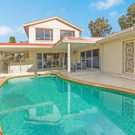 Beautiful house in Sylvania Waters，位于Sylvania Waters的酒店