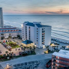 Tropical Winds Resort Hotel，位于代托纳海滩的酒店