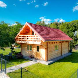 EKWADOR Hotel Ośrodek Jeździecki,位于巴尔切沃的酒店