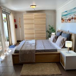 Cascais Quaint Cottage，位于阿尔卡彼得克的酒店
