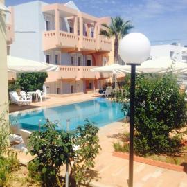 Toulipa Rooms，位于Agia Ermioni的酒店