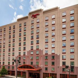 Hampton Inn New York - LaGuardia Airport，位于皇后区的酒店