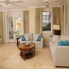 Villa Renaissance Unit 501 Grace Bay Beach，位于The Bight Settlements的酒店