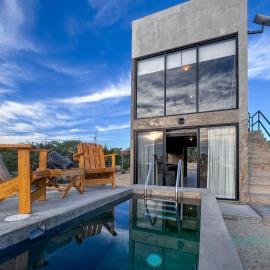 The Big Chill 1BR loft pool & rooftop，位于El Sargento的酒店
