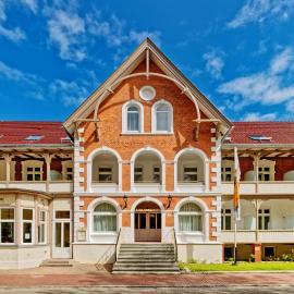 Hotel Störtebeker，位于格拉尔-米里茨的酒店