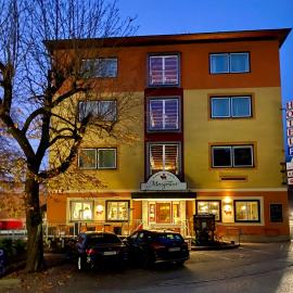 Das Stadler - Metzgerwirt,位于拉登泰因的酒店