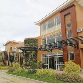 Alunsina Hotel and Spa，位于罗哈斯城的酒店