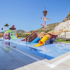 Apartamentos Turísticos Best Indalo，位于莫哈卡尔的酒店