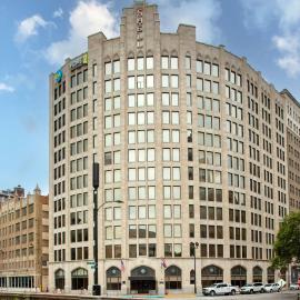 Tru By Hilton St Louis Downtown Mo,位于圣路易斯的酒店