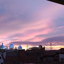 Casa Perla Cuencana Hostal，位于昆卡的酒店
