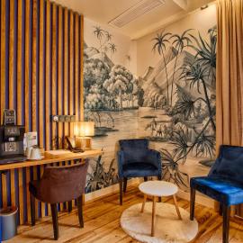 Le Castel Cabourg hôtel & SPA- Restaurant La Calypso，位于卡布尔的酒店