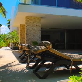 Donoussa Beach home，位于Uaymitun的酒店