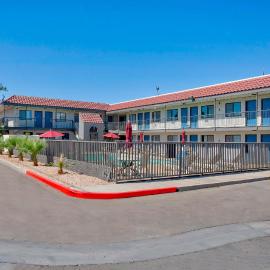Motel 6-Kingman, AZ - Route 66 East,位于金曼的酒店