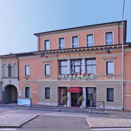 Hotel Ponte di Rialto,位于克雷马的酒店