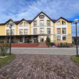 Бобри плюс,位于Novovolynsʼk的酒店