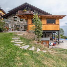 Agriturismo La Clochette，位于托尔诺的酒店