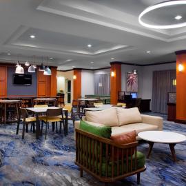 Fairfield Inn and Suites by Marriott Montgomery EastChase，位于Mitylene的酒店
