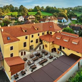 Pivovar Rožmberk，位于伏尔塔瓦河畔罗日姆贝克的酒店
