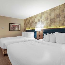 Best Western PLUS City Centre Inn，位于埃德蒙顿的酒店