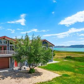 Lakefront Retreat，位于加登城的酒店