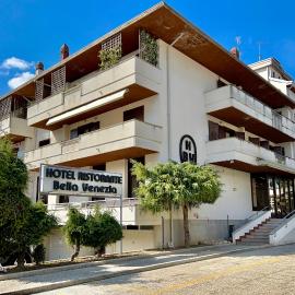Hotel Bella Venezia，位于拉蒂萨纳的酒店