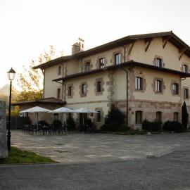 OLATZEA LANDA HOTELA，位于Arbizu的酒店