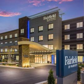 Fairfield Inn & Suites Rolla,位于罗拉的酒店