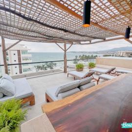 Arenka - 2BR w Private Pool & Sunset Rooftop，位于布塞里亚斯的酒店