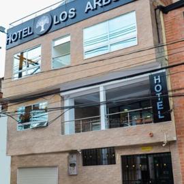 CASA HOTEL LOS ARBOLES，位于贝约的酒店