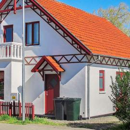5 person holiday home in Holeby，位于Holeby的酒店