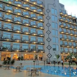 Atlantic Palace Hotel，位于黑角的酒店